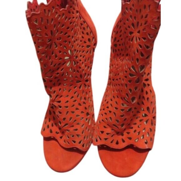 ALDO Ralidien Red Vegan Leather perforated peep toe booties heeled ankle boots - Picture 2 of 15